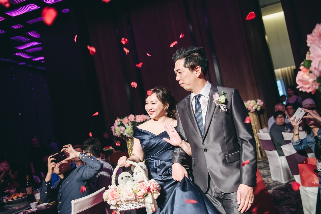 奶酒、台南婚禮主持、高雄婚禮主持、南部主持人、中部婚禮主持、南部婚禮企劃、南部婚禮主持、樂玩創意、相信樂團、中部婚禮企劃、婚禮策劃、活動主持、春酒尾牙主持、婚禮顧問、婚禮司儀、評價推薦、台南晶英酒店