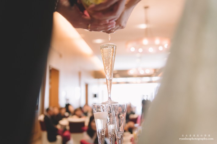 奶酒/婚禮主持/高雄婚禮主持/台南婚禮主持/屏東婚禮主持/嘉義婚禮主持、中部婚禮主持、南部婚禮企劃、南部婚禮主持、樂玩創意、相信樂團、中部婚禮企劃、婚禮策劃、活動主持、春酒尾牙主持、婚禮顧問、婚禮司儀、婚禮秘書、評價推薦、日月千禧、彰化婚禮主持、台南婚禮主持、高雄婚禮主持、南部主持人